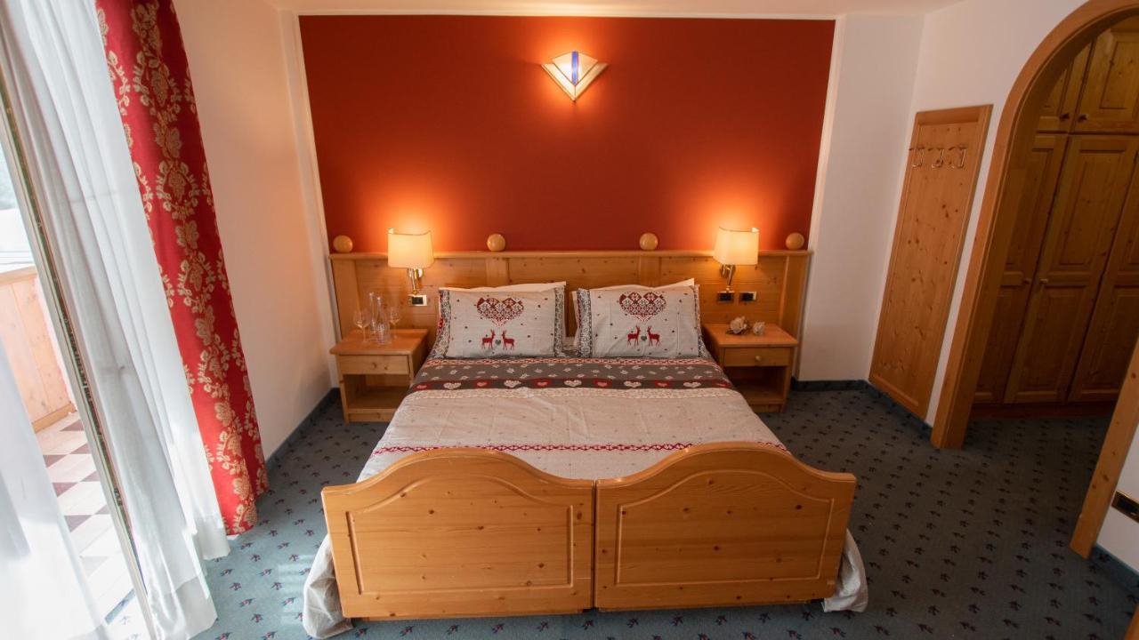 Hotel Diamant Park Campitello di Fassa Exterior photo