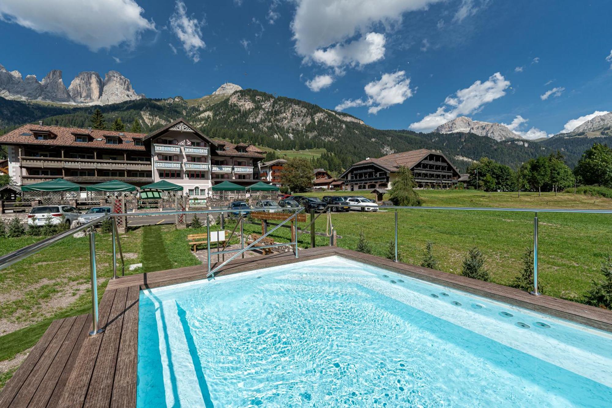 Hotel Diamant Park Campitello di Fassa Exterior photo